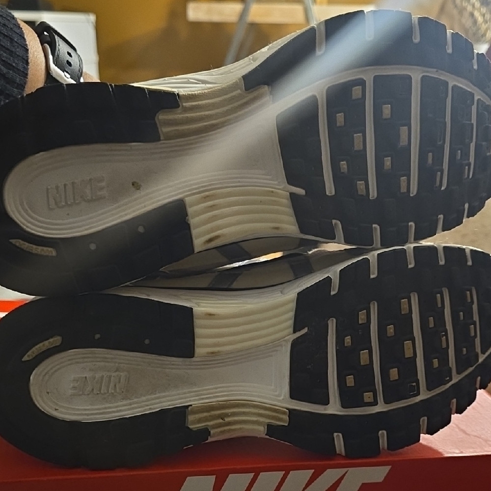Nike P-6000 Black, Cream, Silver Sneakers, Sz 11.5 - Picture 6 of 9